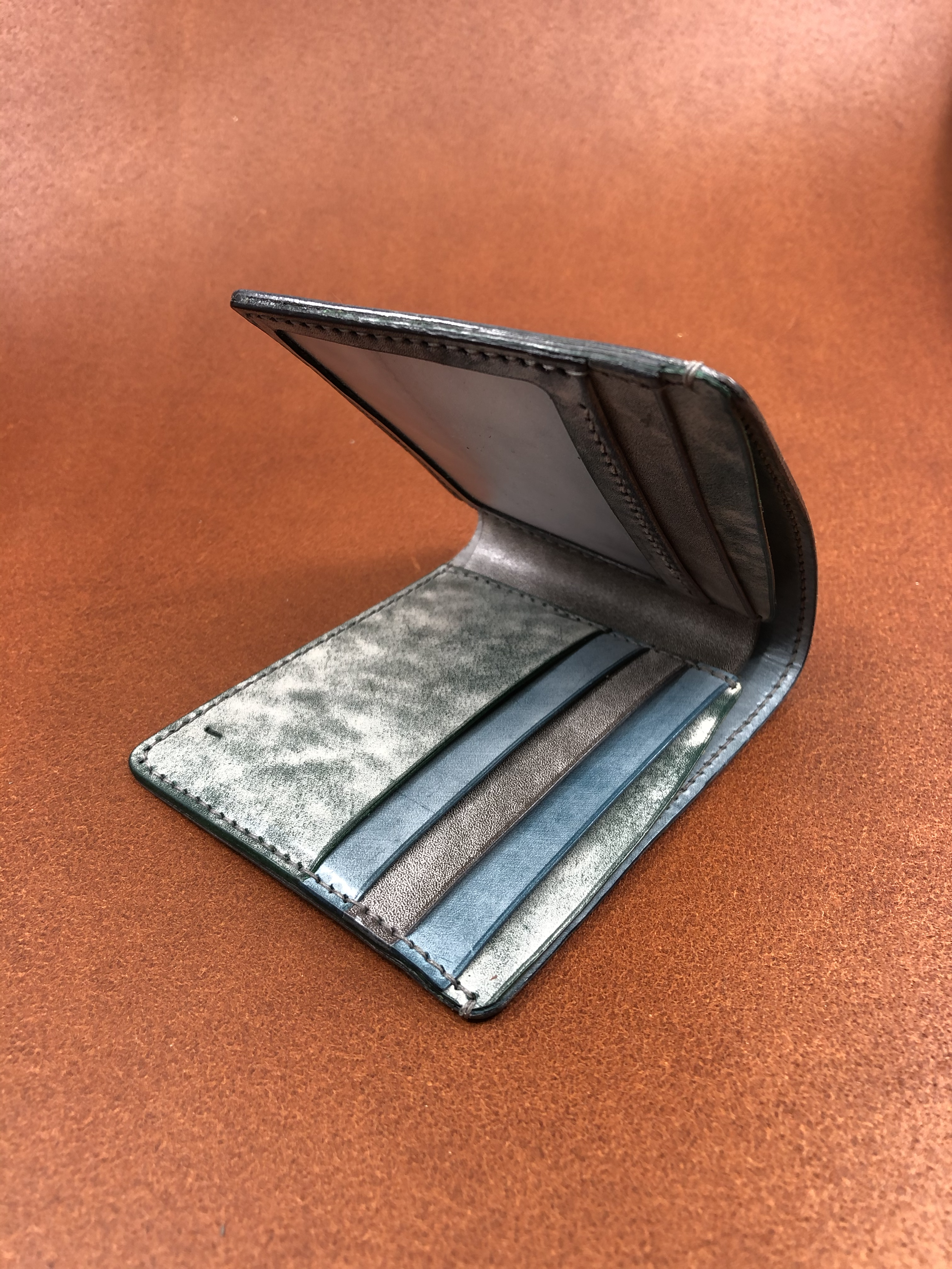 Bi-fold short wallet (with photo slot) 對頁式相片格銀包