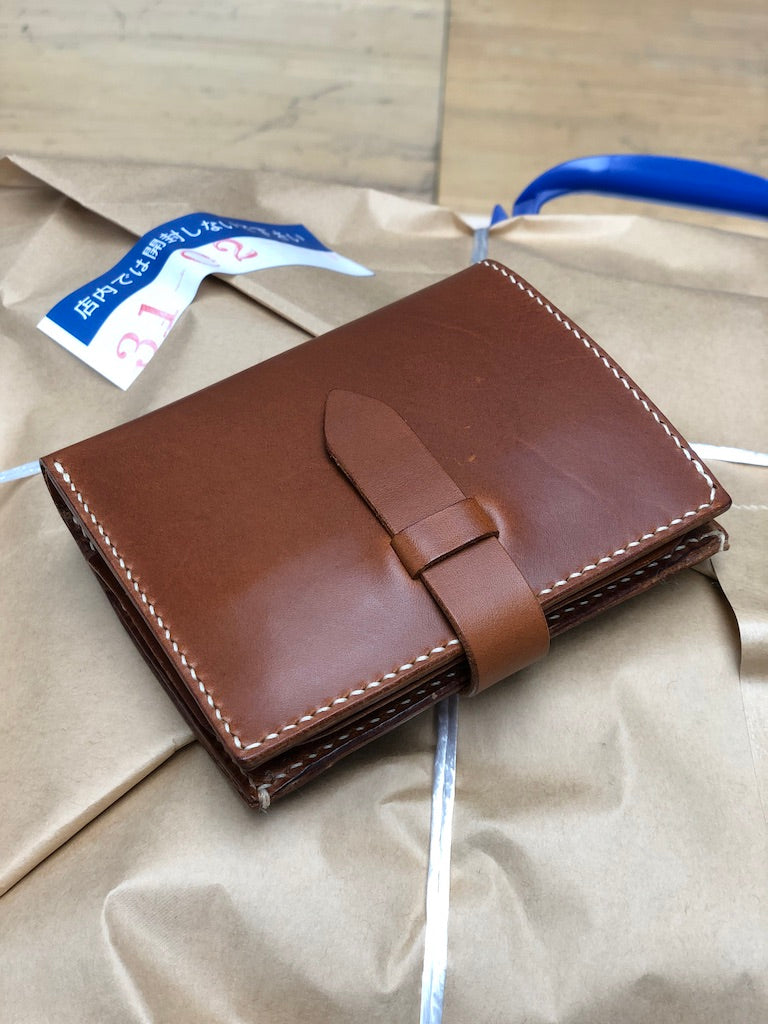 Japanese style Bi-fold short wallet with (YEN)coin clip 日式對頁零錢夾銀包